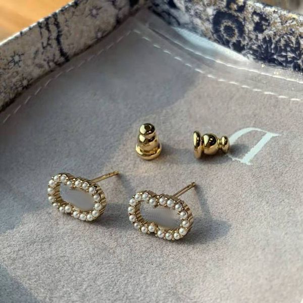 

design jewelry letter earrings 2021 inlaid with pearl star, Golden