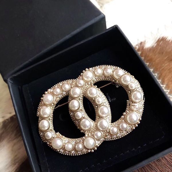 

small fragrant pearl inlaid with diamond, elegant and exquisite temperament, versatile brooch, personality, sweet net, red tide, Gray