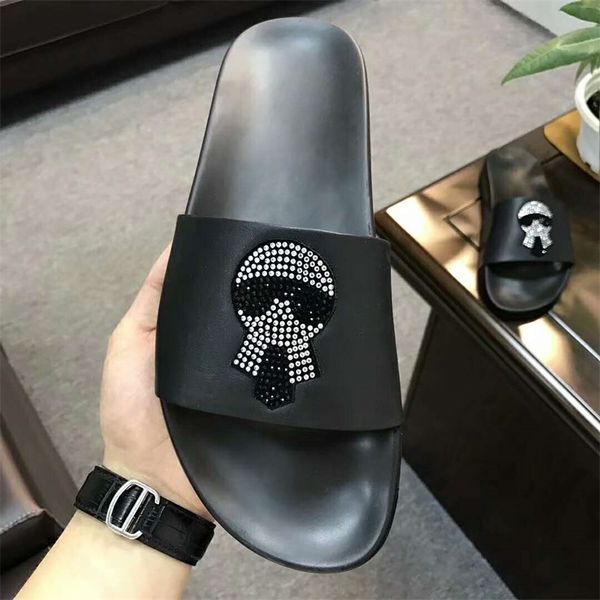 

star same rivet men slippers 2019 new british drill monster breathable fashion brand casual beach shoes, Black