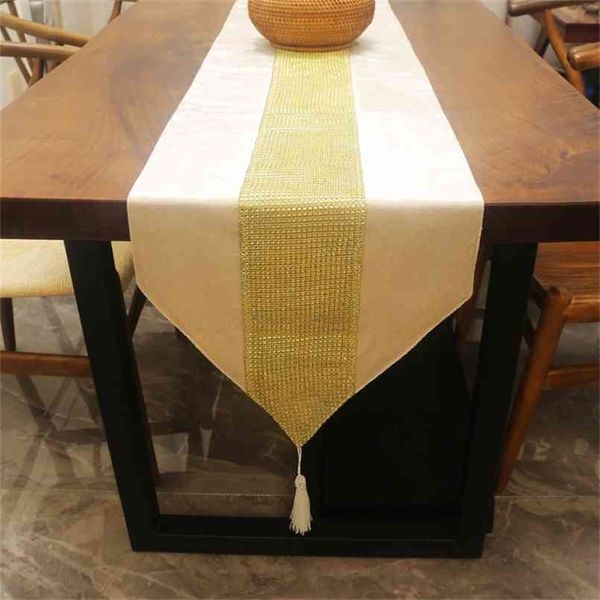 Runner da tavolo di lusso in oro con diamanti in velluto per mobile TV, stoffa con bandiera beige, striscia per scarpe, copertura antipolvere, decorazione per la casa 210709