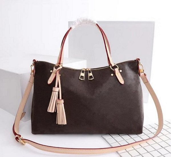 

luxury highest quality designer pauli mington bag shoulder messenger fashion shopping pocket cosmetics cross body classic mini