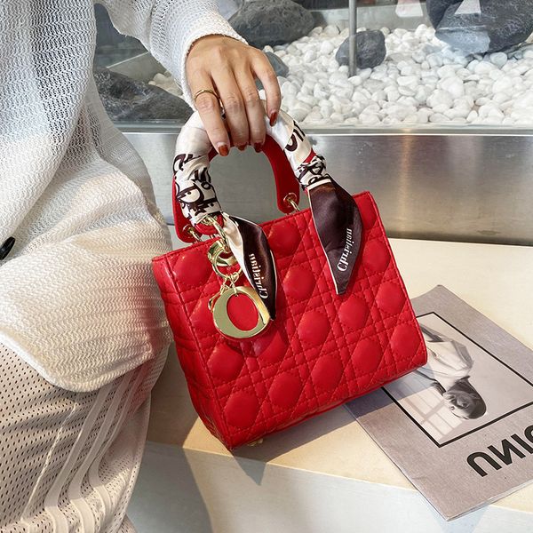 

female 2021 new style chaolingge princess diana bag light luxury fashion handbag simple and versatile messenger single shoulder women's