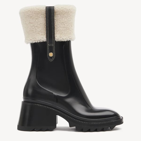 

2021 women betty pvc rainboots fashions rubber thick soled half boot r ladies platform heel fashion boots with box size, Black