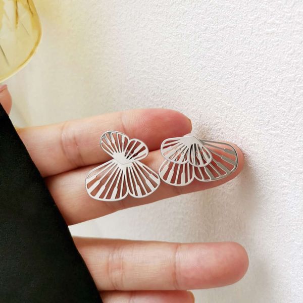 

fashionable butterfly earrings simple style temperament