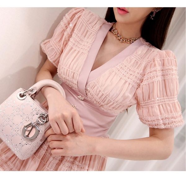 

korean version of the fashion v-neck sleeve waist pocket hip, Black;gray