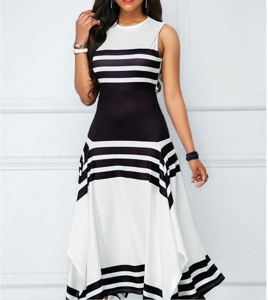 

2021 fashion new round neck sleeveless striped patchwork dress, White