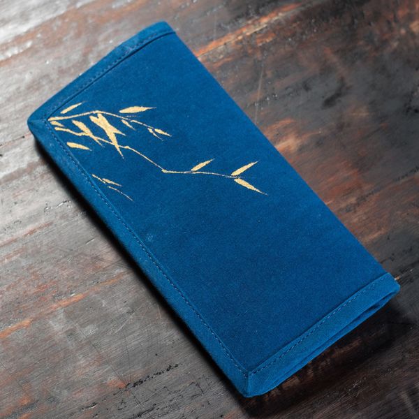 

wallets two fold long short purse with hand-made blue plant dyeing cloth and simple high-end hand painting, Red;black