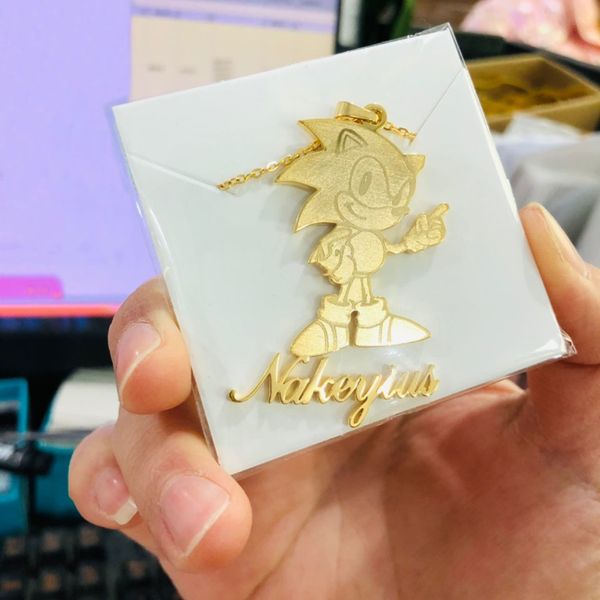 Desenhador colar de jóias de luxo crianças nameplate cutom qualquer nome de personagem de banda desenhos animado staulle aço roe letra ouro pingente collier