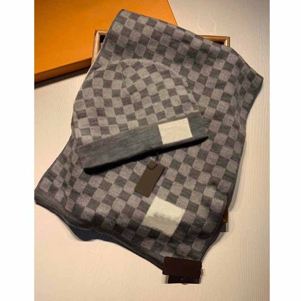 

2022 plaid casual knitted towel hat and scarf suit mens womens fashion designer classic plaid casuals warm shawl scarfs hats, Blue;gray