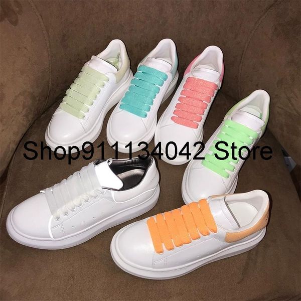 

reflective color shoes with thick-soled inner heightening sponge cake in summer 2021 casual joker height lovers slippers, Black