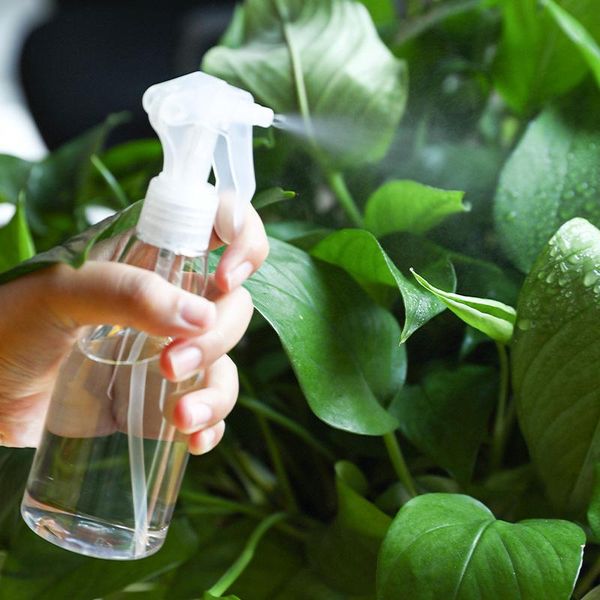 

5pcs 200ml plastictrigger spray bottle refillable stored squeezable liquid container salon barber hair tool water plants storage bottles & j