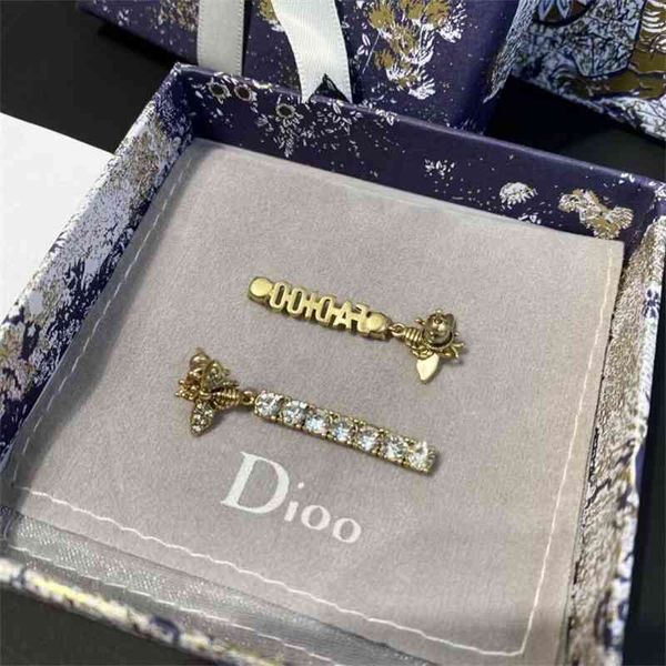 

70% off outlet online / 2021 new style asymmetric bee earrings, Black