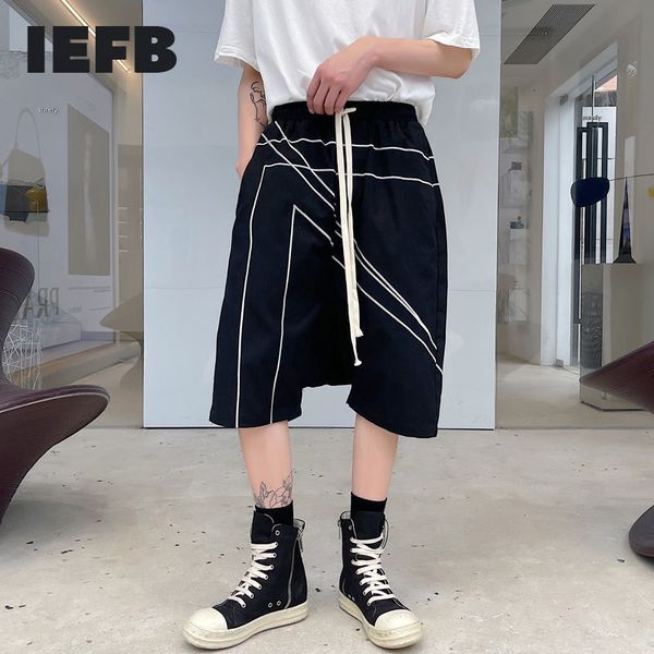 

iefb japanese summer men's shorts geometric line embroidered low crotch loose casual harem knee length pants streetwear 210524, White;black