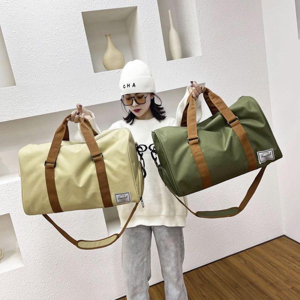 

duffel bags 2021 fashion luggage men's leisure sports handbag fitness bag