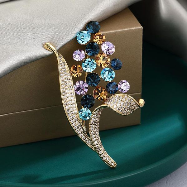 

pins, brooches women's brooch buckle zircon flower austria crystal accessories corsage pin wholesale, Gray