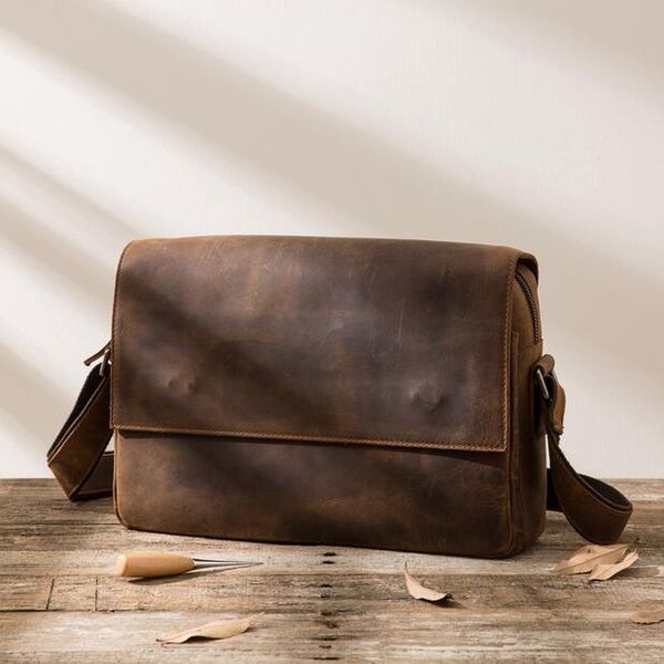 

2020 men crazy horse wallet his classic man single shoulder real leather handbags