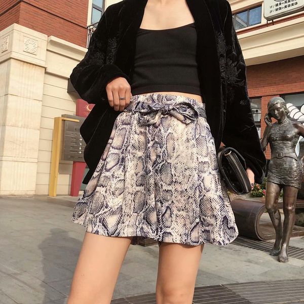 

women's shorts american and european snake printed casual loose empire elastic waist wide-legged short, White;black