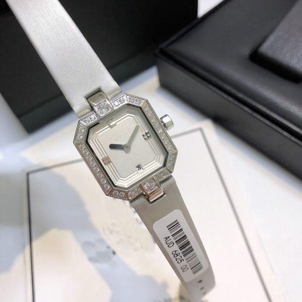 

wristwatches latest design diamond quartz wristes women's es charm display bracelet watchbands leather band luxury, Slivery;brown