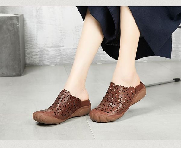 

slippers sandals and female 2021 retro five-toed shoes handmade flowers hollow one-slip baotou with, Black
