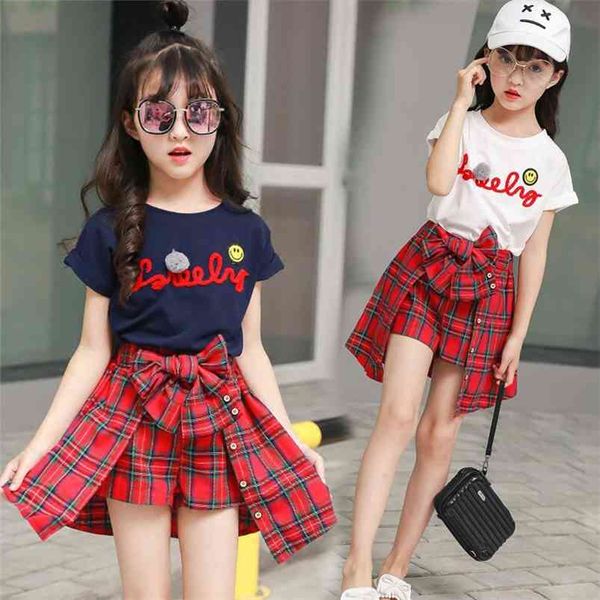 Set di abbigliamento per bambini Maglietta casual con stampa di lettere per ragazze + Gonna scozzese con fiocco Abiti estivi 210622