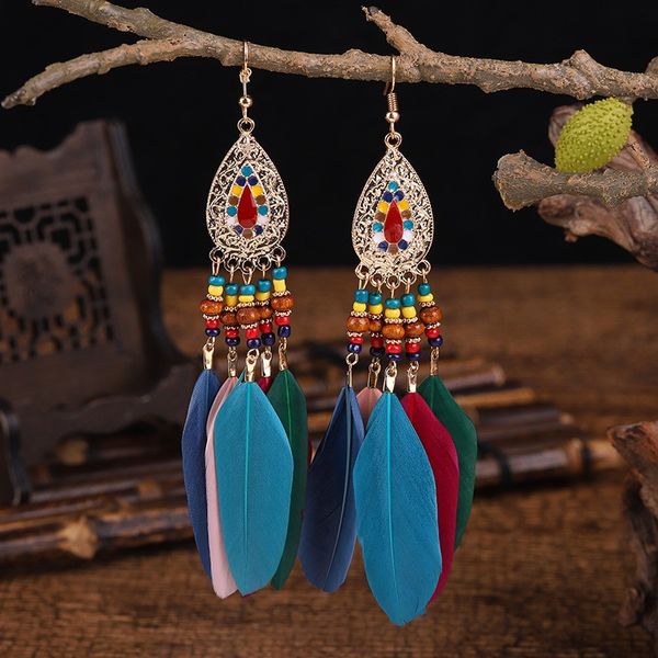 Bohemian Dangle Küpe Waterdrop Takı Vintage Renkli Tüy Ahşap Boncuk Püskül Küpe Kadınlar Için Askıları Etnik Hint Jhumka