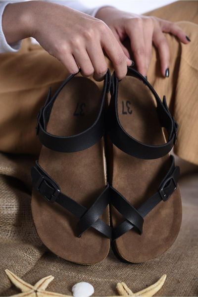 

sandals erva black cross thong casual