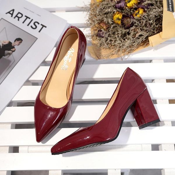 

dress shoes 2021 summer solid single woman glitter japanned leather elegant pointed toe office lady work high heel plus size, Black