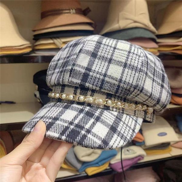 

stingy brim hats 202109-boda autumn plaid pearl chain lady leisure hat women visors cap, Blue;gray
