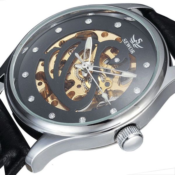 

business watch sewor leisure fashion hollow mechanical watch glass mirror men's, Slivery;brown