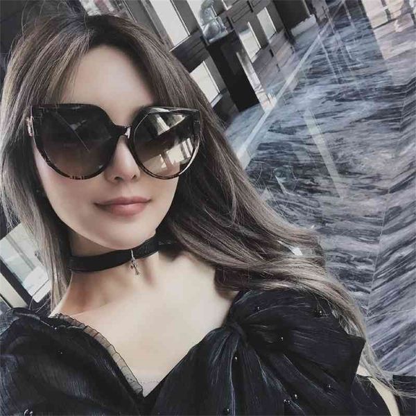 

70% off clearance online family new personality oval sunglasses zhou yangqing same cat's eye sunglasses ff0408s, White;black