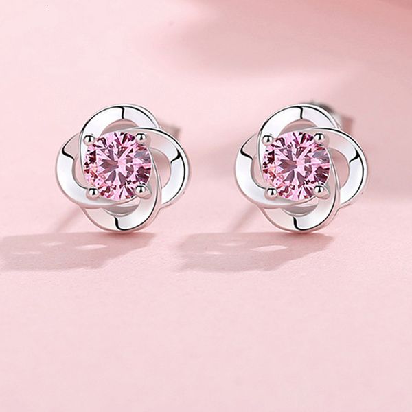 

south japan and korea fashion clover s999 sterling silver needle earrings female natural garnet lucky grass earrings, Golden