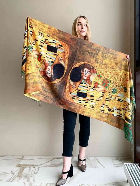 Pittura a olio di Gustav Klimt Sciarpa di cashmere Donna Primavera Der Kuss Stampa Scialle di Pashmina Donna Autunno Wrap Designer Mantella Coperta