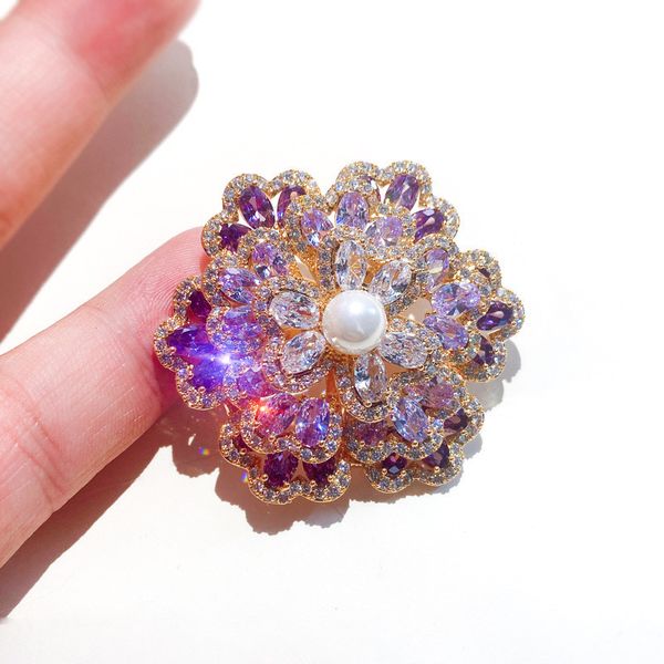 

ekopdee 2021 fashion luxury flower zircon brooches for women dainty shiny pin crystal brooch female wedding party jewelry, Gray