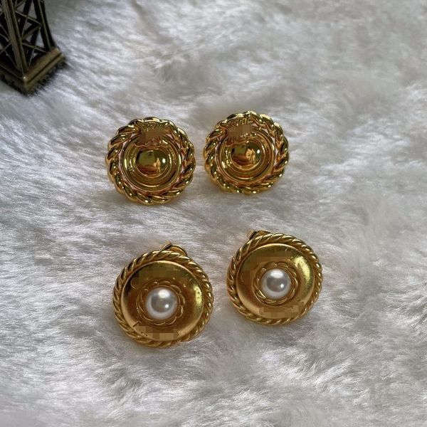 

twist ring pearl letter earrings cool wind retro stud, Golden;silver