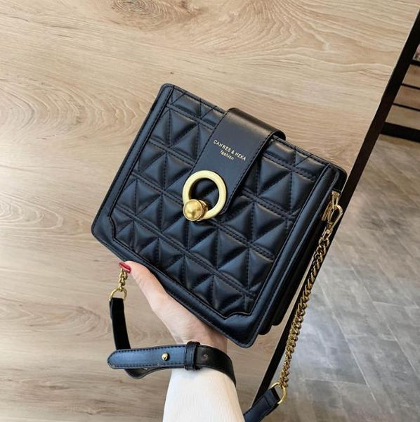 

spring 2021 one-shoulder messenger bags fashion sense light luxury texture western-style small bag