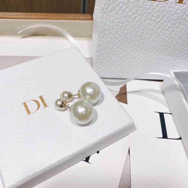 

70% off dijia classic letter cd star same bee silver needle anti allergy temperament pearl earrings girl, Golden
