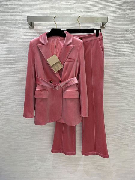 

new high-grade golden velvet fried street professional suit, White