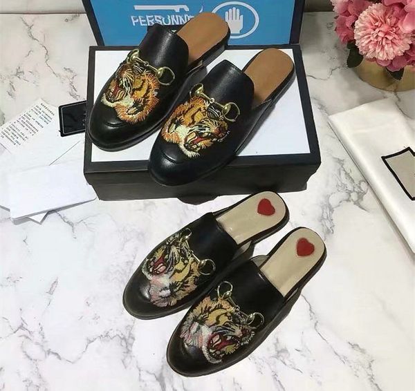 

2021 arrival designer fashion brand slipper loafers burgundy leather canvas mens womens princetown style casual gilrl shoes with metal, Black