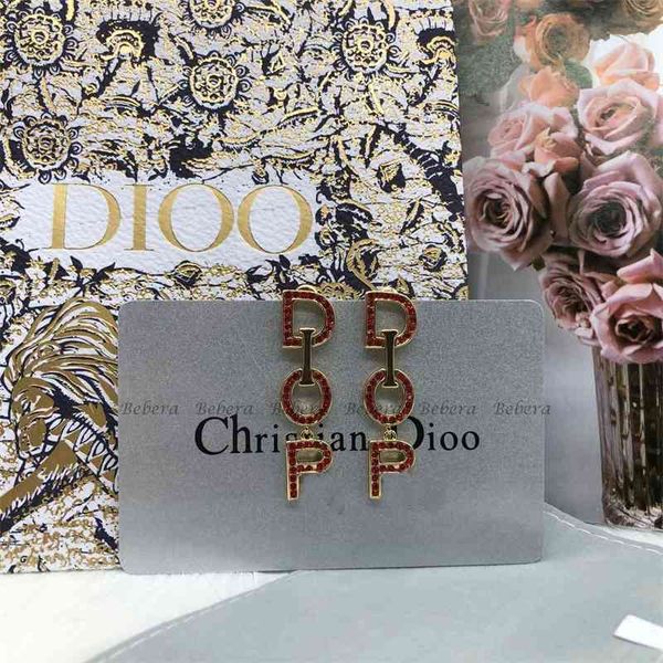 

75% off outlet online 2021 new face small show slim letter fashion earrings, Golden