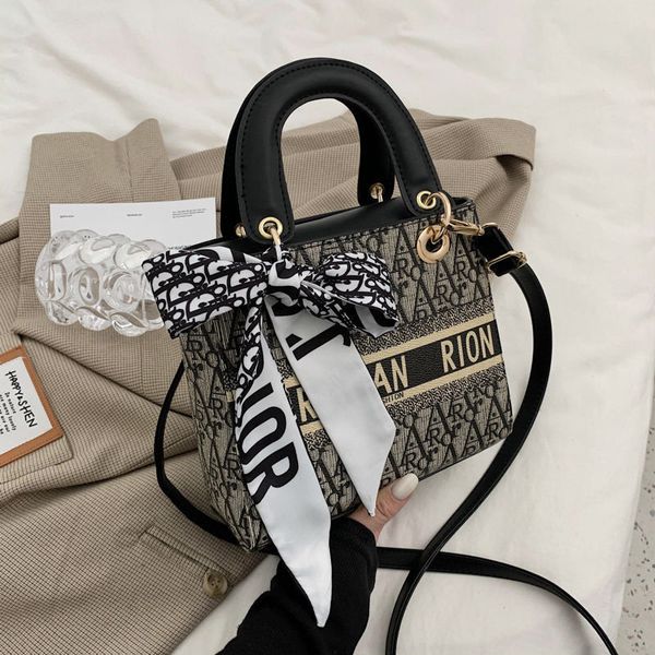 

popular hand-held bag for women new fashion princess purses