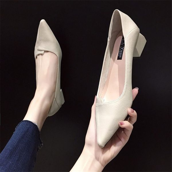 

2021 womens shoes soft leather non-wearing thick heel mid-heel shallow mouth all-match pointed professional work with a kick1, Black