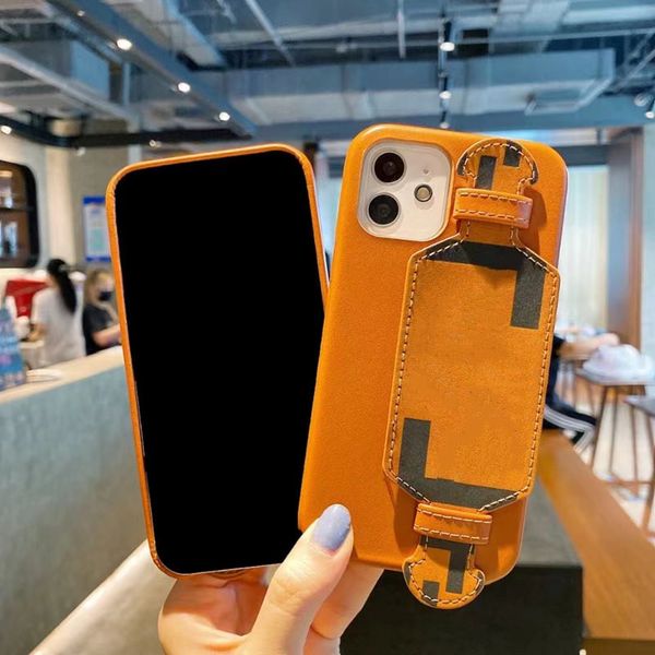 

fashion designer phone cases for iphone 13 13pro 12 12pro max 11 11pro xs xr xsmax 7 8 plus leather wristband holder cellphone cover
