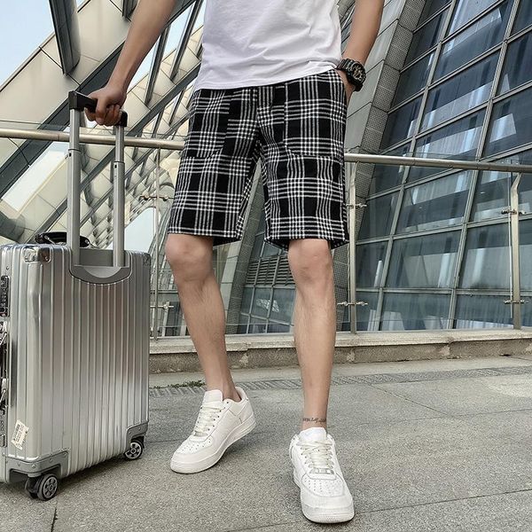 

men's shorts summer plaid men korean fashion loose casual harajuku streetwear wide-leg straight five-point pants, White;black