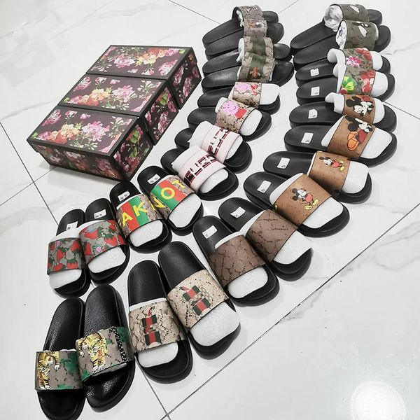 

2021 box designer men's and women's slipper,slipperssandals snake print summer wide-heeled flat slippers, Black