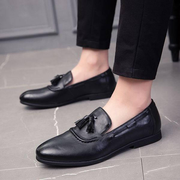

464748 size 2020 cross-border new arrival plus size mens shoes retro british tassel loafers slip-on mens korean style hair stylist leather s, Black