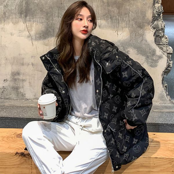 

2021 new jacket women's winter white duck down design sense ins off-season short small man thick coat, Black