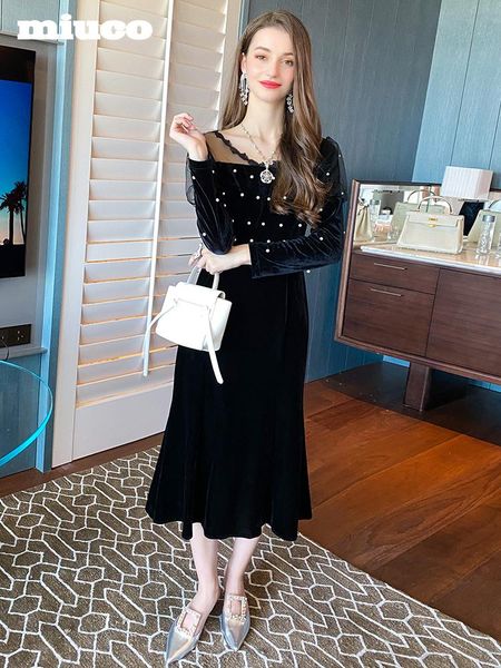 

casual dresses v collar stitching net yarn nail bead high waist lotus leaf velvet dress women's spring quality top, Black;gray