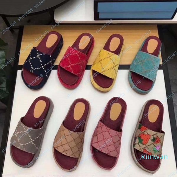 

luxury flat sandals design embroidery black thick soled slippers shallow beach leisure indoor complete set of accessories 35-41