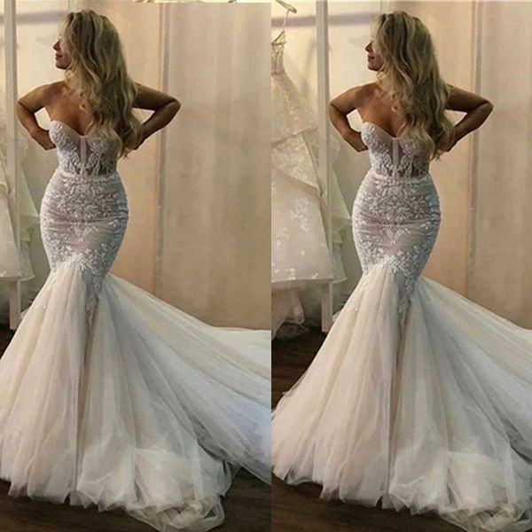 Abiti da sposa in pizzo con scollo a cuore Abiti da sposa a sirena senza spalline Boho Fish Abiti da principessa senza schienale con gonna in tulle gonfio