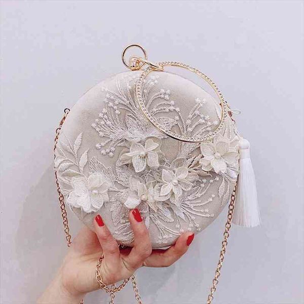 

meloke brand fashion women tassel evening bag metal small day clutches lady embroidery bags wedding purse female handbag mn1351